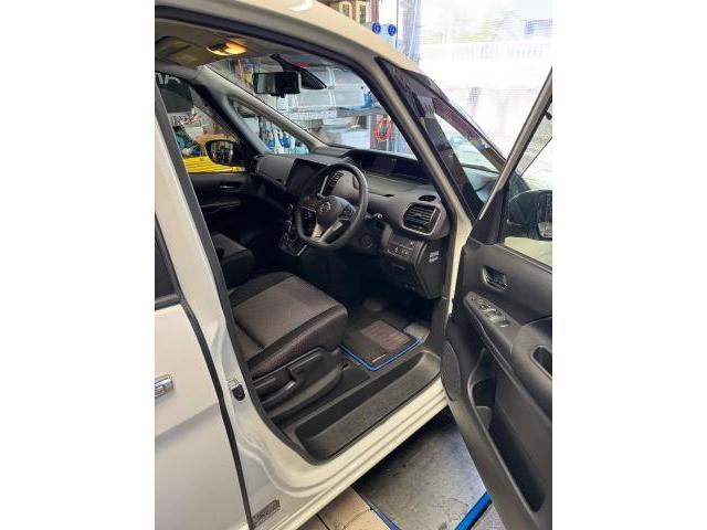 日産 セレナ 中古車販売