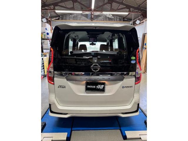 日産 セレナ 中古車販売