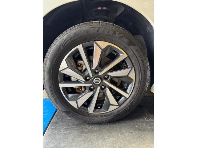 日産 セレナ 中古車販売