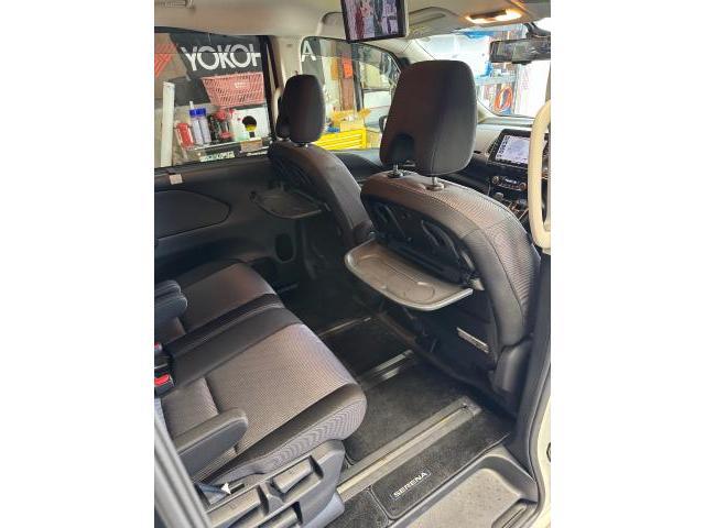 日産 セレナ 中古車販売