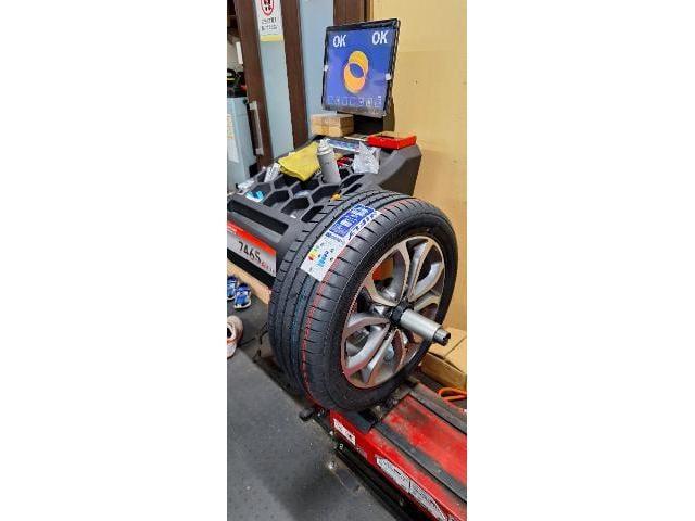 メルセデス・ベンツ Cクラス　タイヤ交換