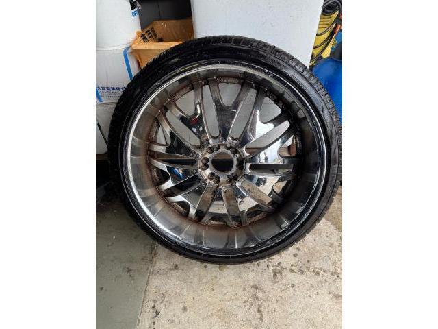 インフィニティ QX56 タイヤ交換