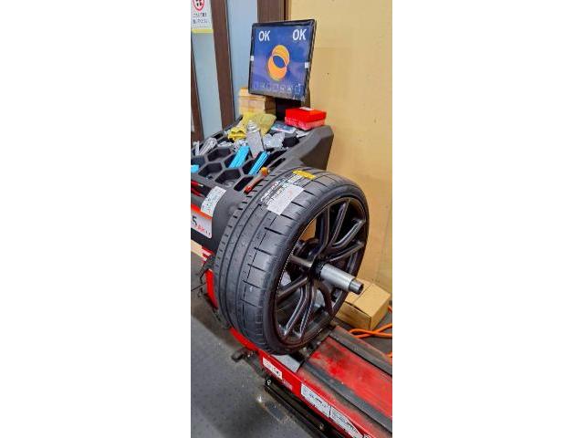 マクラーレン タイヤ交換