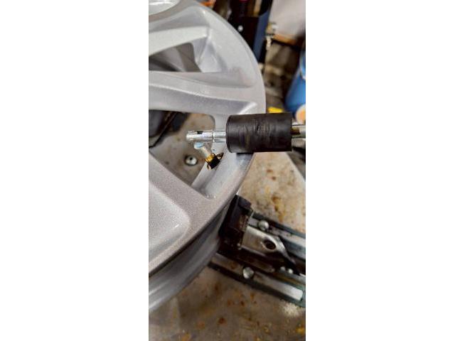 三菱    ekスペース　タイヤ交換