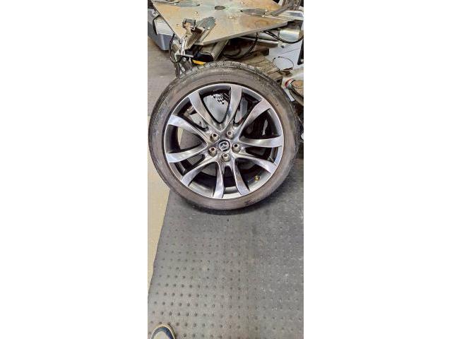 マツダ    タイヤ交換