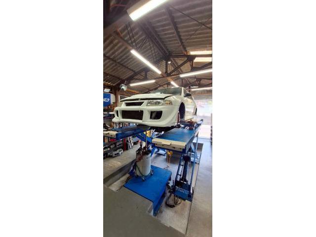 三菱 ランサーエボリューション タイヤ交換