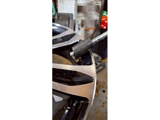 スバル ステラ タイヤ交換