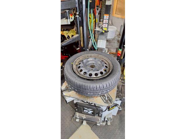 トヨタ アクア タイヤ交換