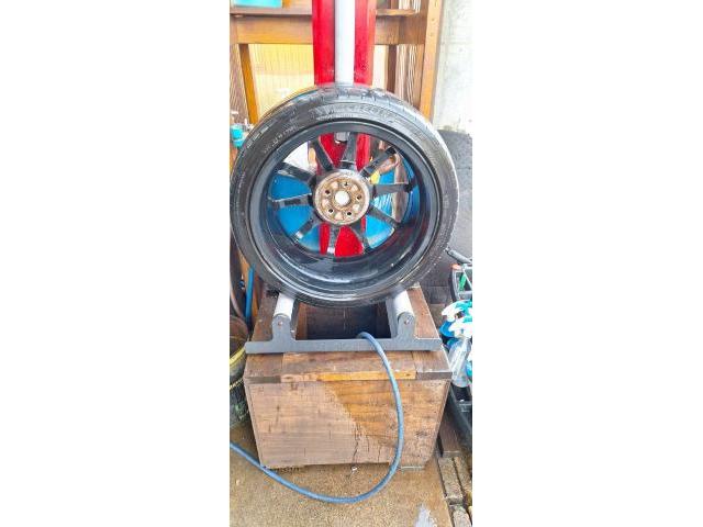 トヨタ 86 タイヤ交換