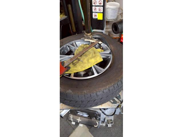 トヨタ ハイエース タイヤ交換