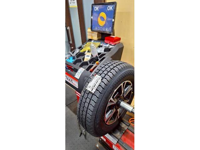 トヨタ ハイエース タイヤ交換