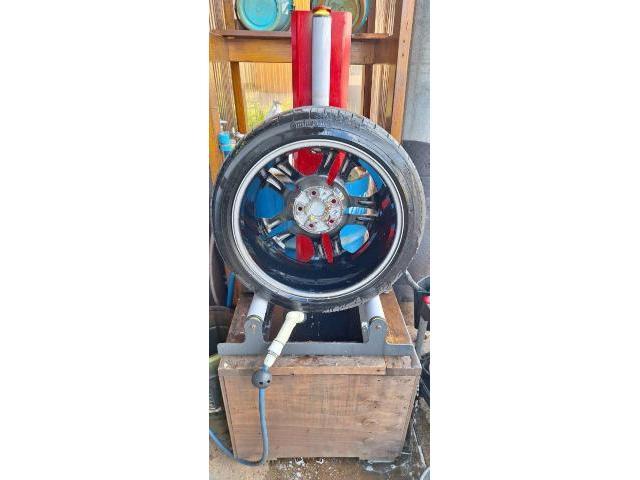 スズキ スイフトスポーツ タイヤ交換