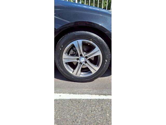 メルセデス・ベンツ E200 タイヤ交換