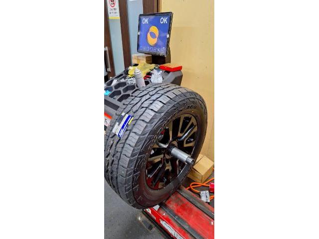 トヨタ ランドクルーザー プラド タイヤ交換