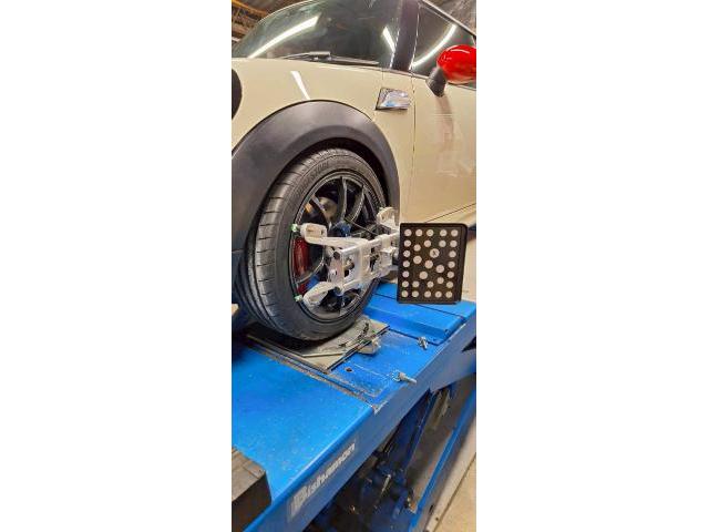 MINI クーパー 足回り・アライメント調整