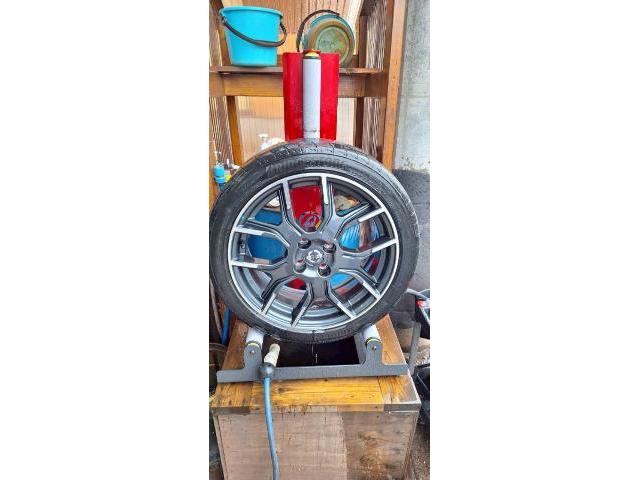 日産 ノート タイヤ交換