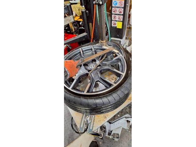 日産 ノート タイヤ交換