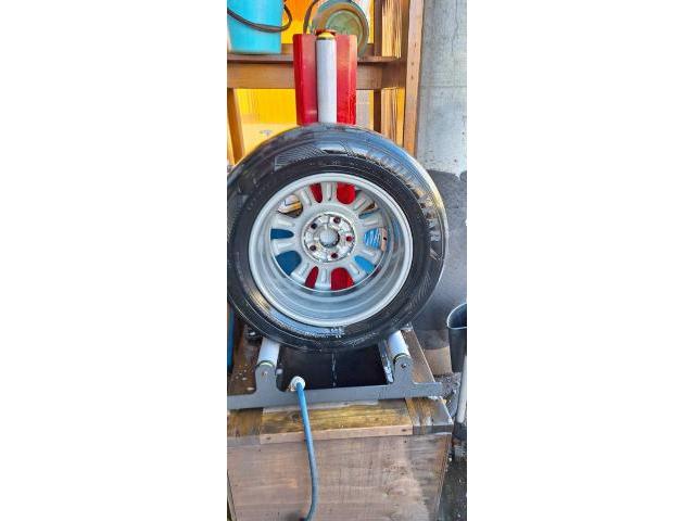 トヨタ エスクァイア 持込タイヤ交換