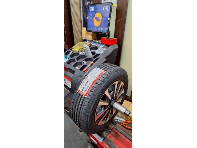 トヨタ エスクァイア 持込タイヤ交換