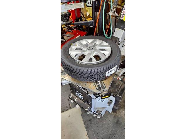 日産 ノート タイヤ交換
