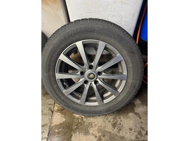 トヨタ クラウン タイヤ交換