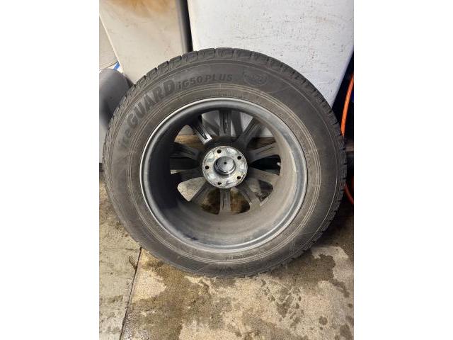 トヨタ クラウン タイヤ交換