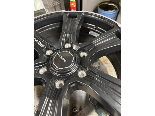 日産 キャラバン タイヤ交換