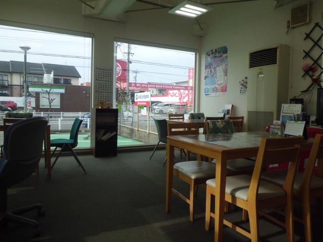 トヨタカローラ愛豊(株) 春日井マイカーセンター(3枚目)