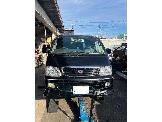 トヨタ　ハイエースワゴン　マフラー加工