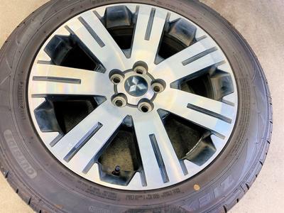 タイヤ保管サービス有♪