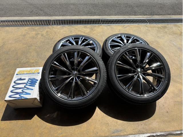 トヨタ　ＳＡＩ　ダウンサス・社外アルミ取付