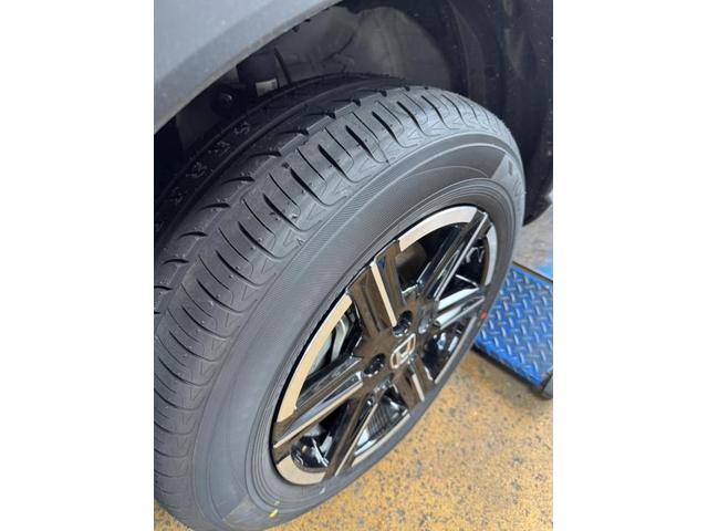 ホンダ　ヴェゼル　タイヤ持込交換