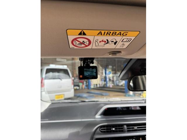 トヨタ　アクア　ドラレコ取付