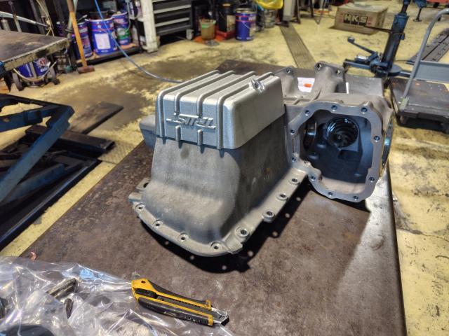 日産　スカイラインGT-R RB26 トラスト大容量オイルパン　アルゴン熔接加工　オーバーホールのついでに！
効果的ですよ　名古屋市西区