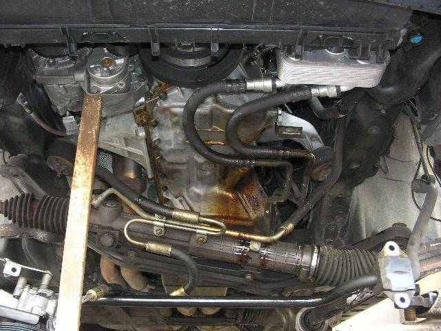 BMW　E46　エンジンオイル漏れ修理