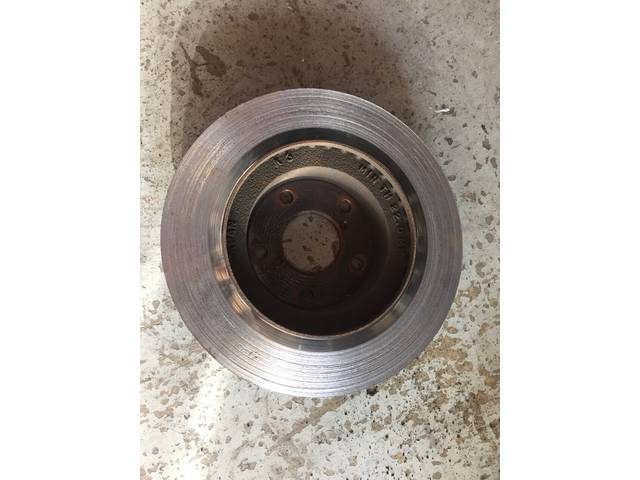 スバルインプレッサ、フロント部分からの異音で入庫！ディスクパッド交換！大垣市からのご入庫！