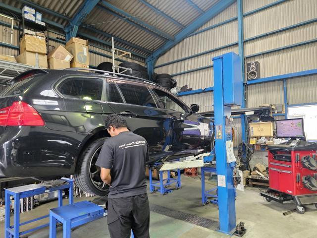 ＢＭＷ　５シリーズ　アライメント電装系修理板金・外装補修保険修理　ローダウン積載車完備　レッカーレンタカー完備代車１５台岡崎市愛知県三河尾張名古屋豊田市安城市西尾市碧南市蒲郡市豊橋市浜松市みよし東郷町小牧市刈谷市大府市東海市一宮市豊川