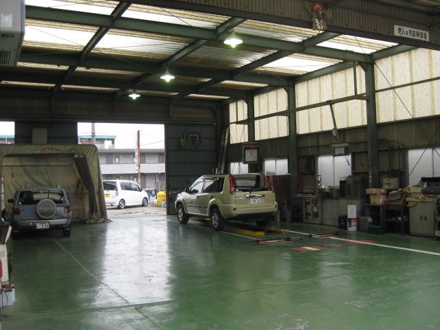 広々とした工場。