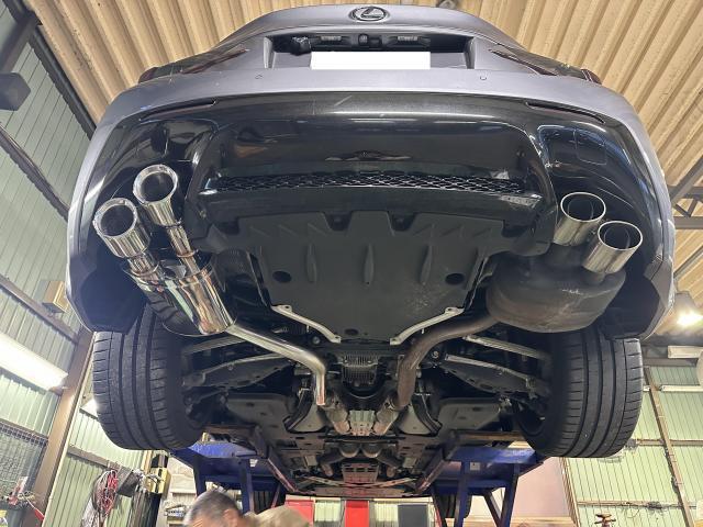 レクサス RCF ZEESプロジェクト製マフラー取付&アーティシャン レクサス RCF ZEESプロジェクト製マフラー取付&アーティシャン