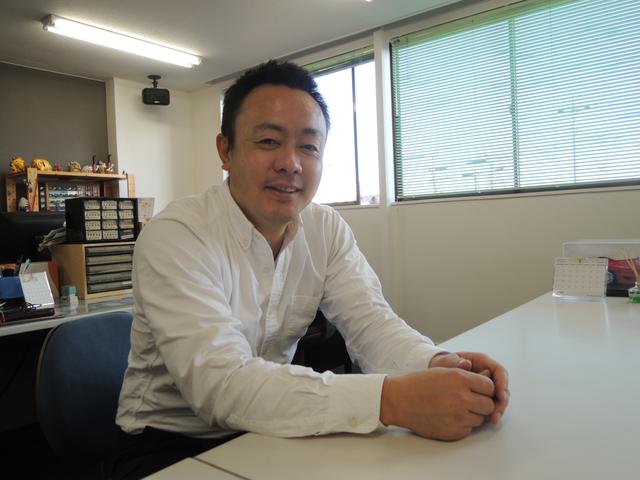スタッフ紹介1