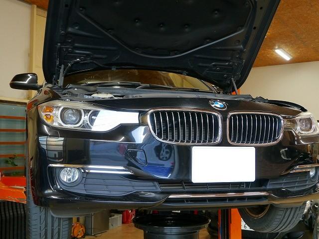 知多BMWF31 30 3シリーズ　320ｄ　ディーゼル　オイル　バッテリー　交換　修理整備　工場　名古屋市天白区名東守山緑東郷町日進豊田昭和北あま市甚目寺蟹江春日井市尾張旭市中区北西東南瑞穂熱田港中川中村長久手豊川豊明刈谷知多東海岐阜三重