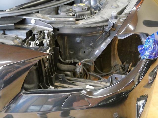BMW 5シリーズ　ヘッドライト　F10　F11　水滴　523　レンズ　水　ライト　曇り　結露　対策修理　輸入車　整備修理名古屋市天白区　車　ライト内　水滴　修理　安い