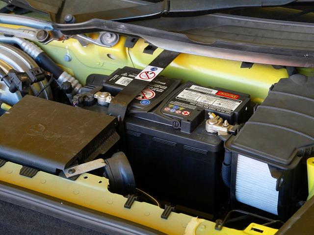 瑞穂区よりポルシェ　981　ケイマンS　バッテリー交換　AGM　脱着交換　安い　名古屋市天白区　外車輸入車　瑞穂区　