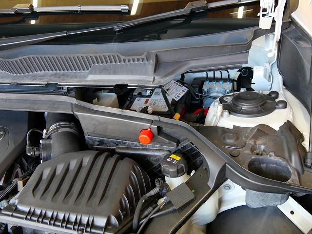 安城市　BMW　F46　２シリーズ　218　バッテリー交換　登録　設定　テスター　リセット　安い　外車　輸入車　修理　整備　メンテナンス　名古屋市　天白区　車　バッテリー交換　エンジンかからない