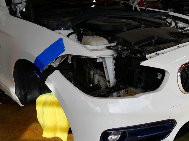 愛知県　西尾市　BMW　Ｆ２０　１シリーズ　118ｄ　ヘッドライト　交換　割れ　修理　新品　安い　安く　ＯＥＭ　名古屋市　天白区　外車　輸入車　メンテナンス　修理　販売　買取　代車