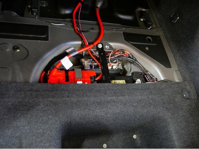 12.13 BMW F10　５シリーズ　523　535　528　 バッテリー交換　　バッテリー消耗　交換必要　テスター　　登録　名古屋市　天白区　外車　輸入車　エンジンかからない　