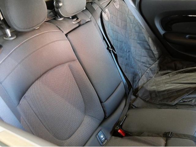 名古屋市東区より　F55　F54　F56　BMW　ＭＩＮＩ　ミニ　クーパー　内装品取付　カバナシート　革調シート　CABANA　シートカバー取り付け　持ち込み　名古屋市　天白区　無料代車　外車　輸入車