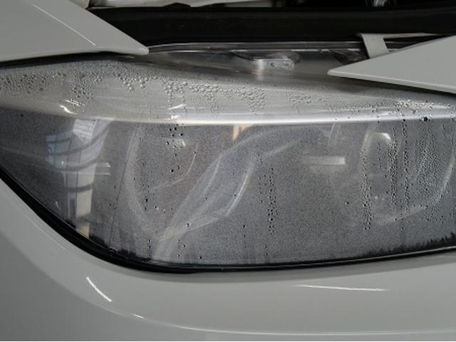 愛知県　みよし市　　ＢＭＷ　３シリーズ　ヘッドライト　ライト・ウィンカー類修理・整備　レンズ　内側　水　水滴　結露　修理　曇り　水侵入　雨漏れ　F30　F31　320ｄ　ヘッドライト　ライト　スモール　異常　名古屋市天白区　作業実績200台