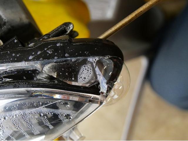 愛知県　名古屋市　天白区　ＢＭＷ　１シリーズ　　F20　118D　ヘッドライト　レンズ　内側　水　水滴　結露　曇り　対策　修理　水侵入　水入り　スモールライト　デイライト異常　モジュール交換　ライト・ウィンカー類修理・整備　結露対策　BMW