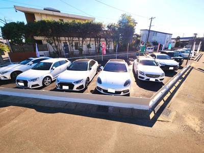 新車・中古車販売も行っています★
